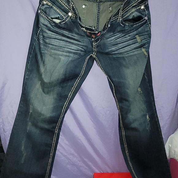 2 Pairs of Almost Famous Jeans size 11, for $21 - Picture 9 of 14